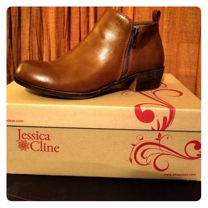 NEW in box Jessica Cline boots